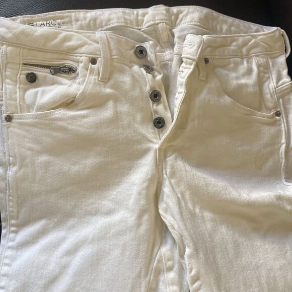G-star RAW White Button-Fly boyfriend Jeans. Twisted signature inseem. - Picture 3 of 13